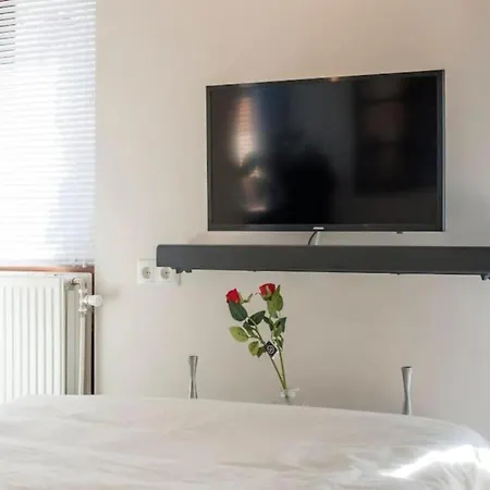 Apartment Front In Near Centre And Tue *